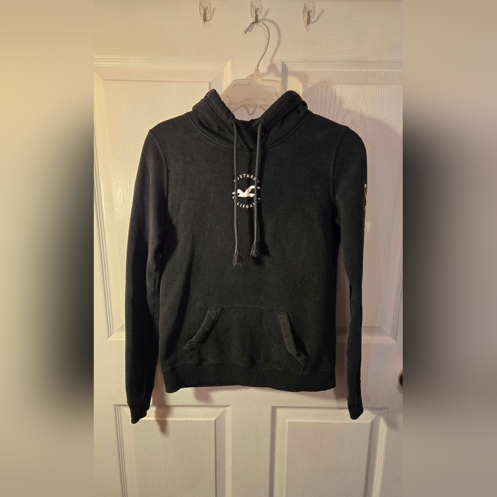 Hollister Women's Black Hoodie